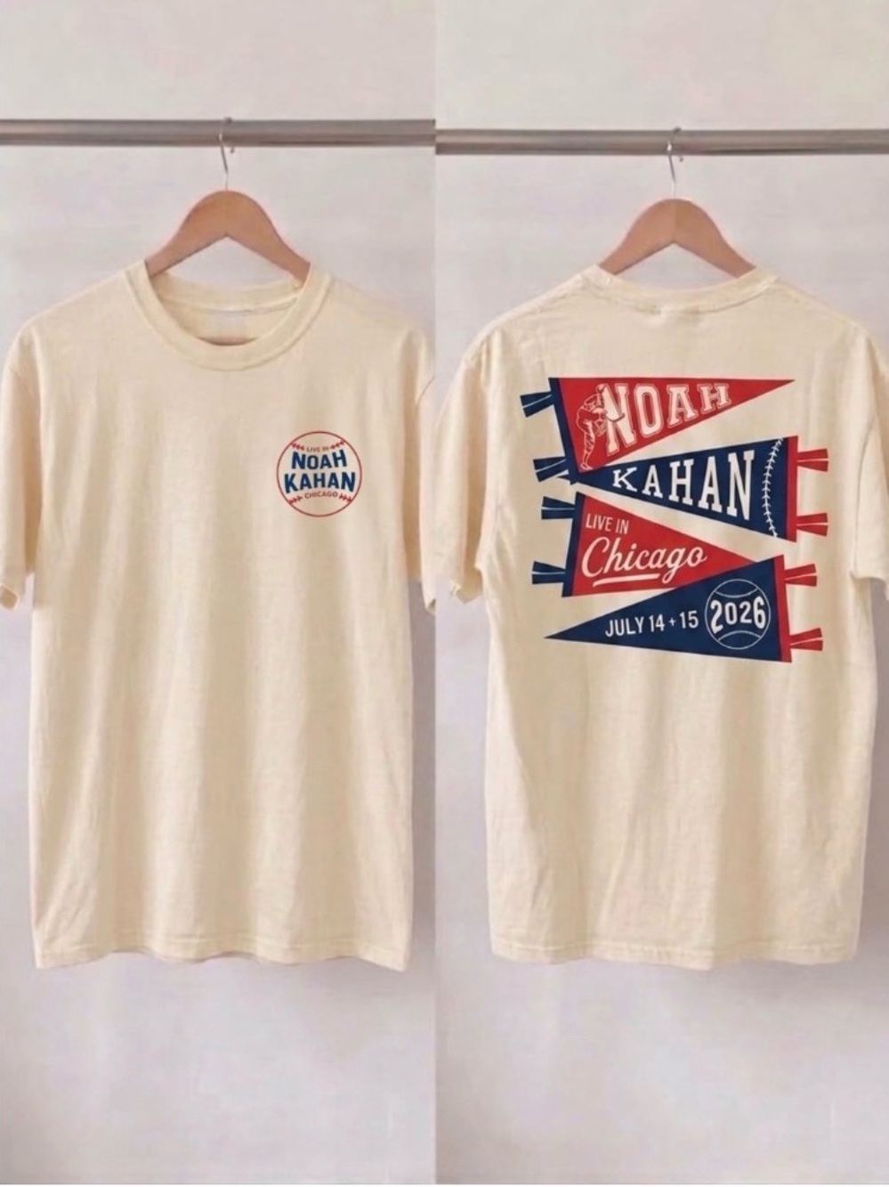 Gildan Off White Concert Tee with Red & Blue Chicago Graphic